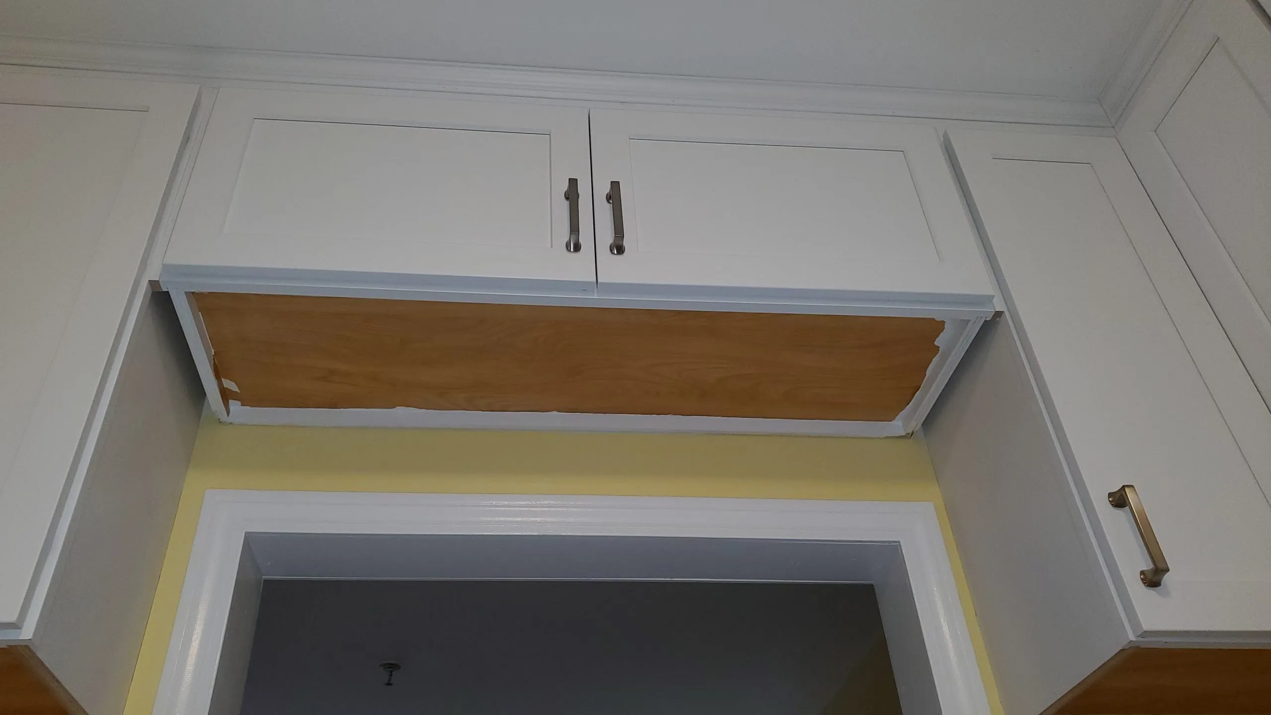 Should The Underside Of Kitchen Cabinets Be Finished?